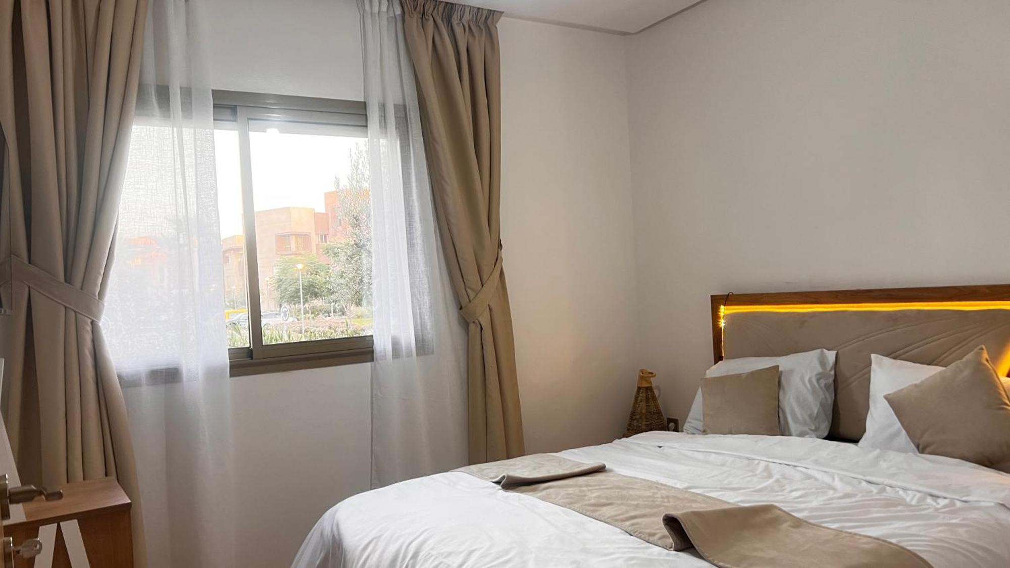 Mini-Villa Situee Dans Une Residence Prestigia A Marrakech, Avec Une Vue Sur La Piscine Et Le Golf Une Securite 24H Sur 24 Et Une Proximite Ideale De L Aeroport 5 Minutes C Est Une Offre Parfaite Pour Des Vacances Marraquexe Exterior foto